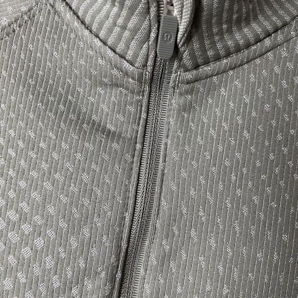 LULULEMON Rest Less 1/2 Zip Womens 4 Cropped Pullover Grip Warp Gray Green - Picture 5 of 9